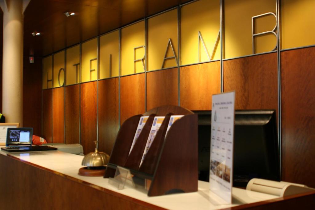 Hotel Rambla Figueres المظهر الخارجي الصورة