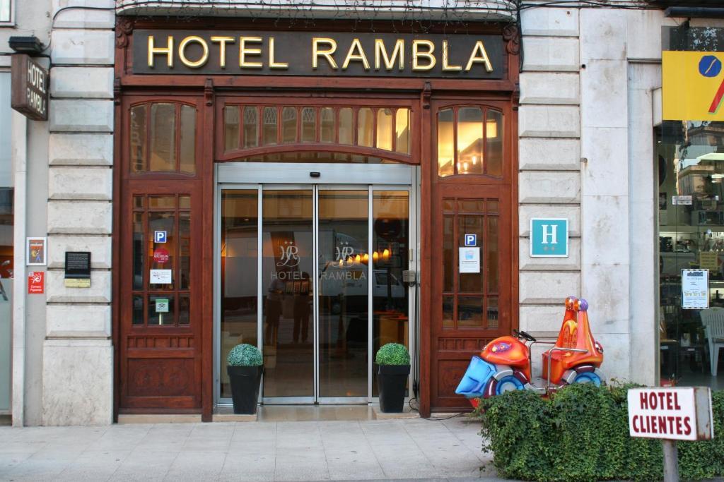 Hotel Rambla Figueres المظهر الخارجي الصورة
