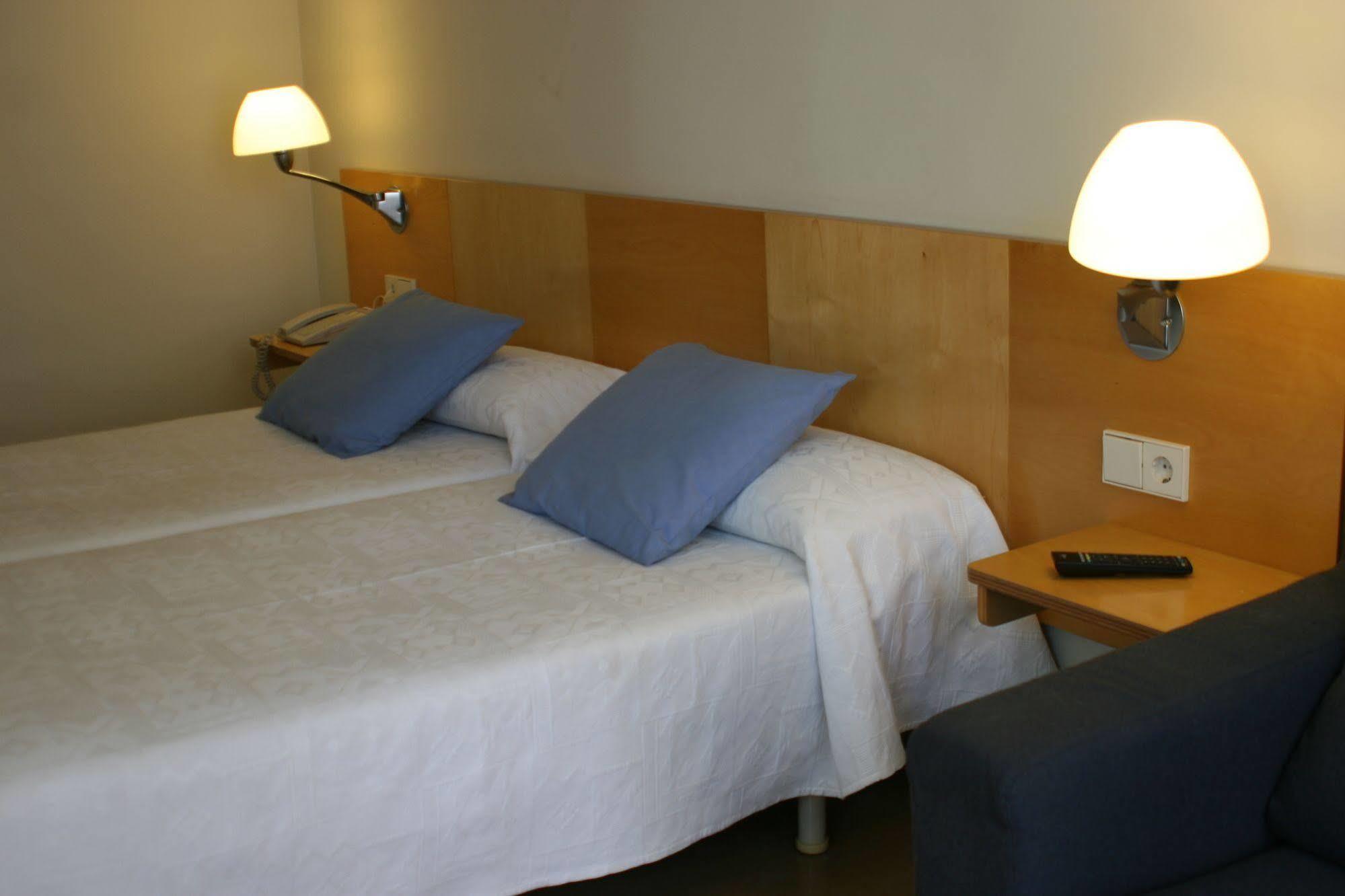 Hotel Rambla Figueres المظهر الخارجي الصورة